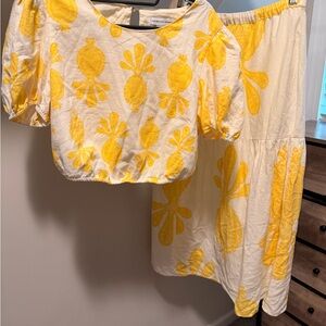 cupcakes & cashmere Cream and Yellow Floral Crop Top & Skirt Set
